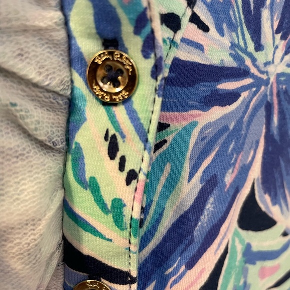 Lilly Pulitzer Shift Dress in Navy and Ready Set Gecko pattern - Picture 3 of 4